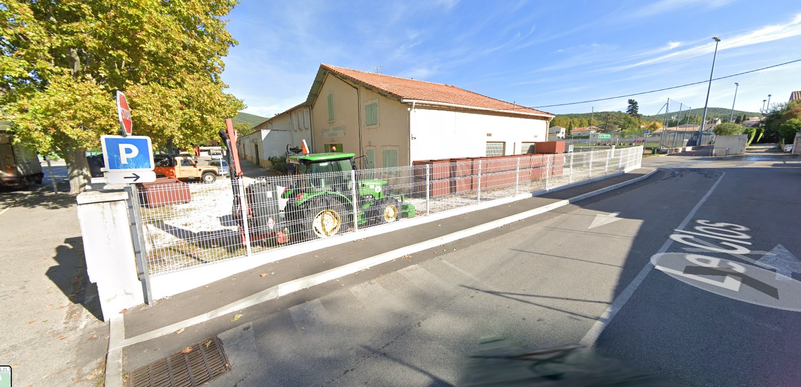 Parking Saint Zacharie